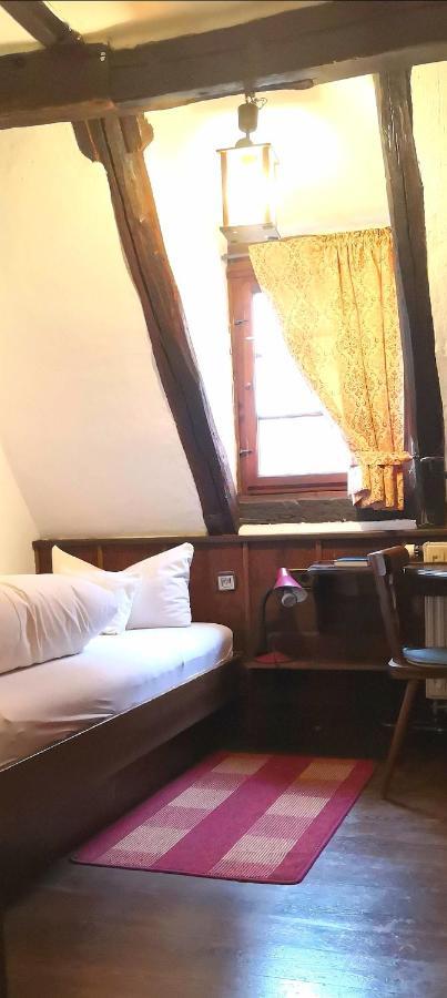 Hotel Restaurant Zum Nachtwaechter Lienzingen Quarto foto